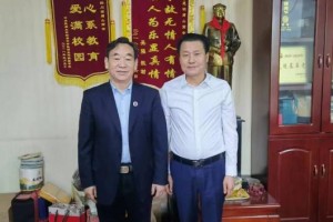 权工委林福才会长一行到访昆明市四川眉山商会考察