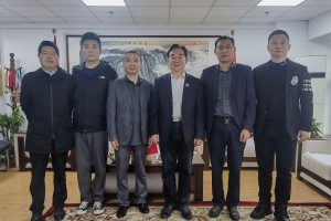 权工委第七工作部向会领导汇报工作