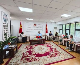 凝心聚力化债务 优化营商促发展——营商环境工委会化债工作部工作汇报会暨授牌仪式圆满举行